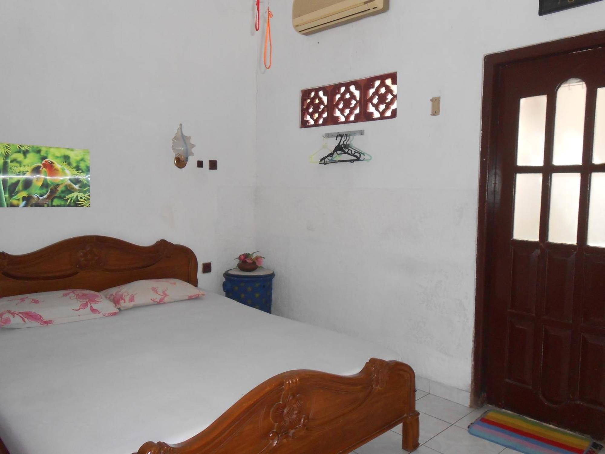 Fortuna Guest House يوغياكارتا المظهر الخارجي الصورة